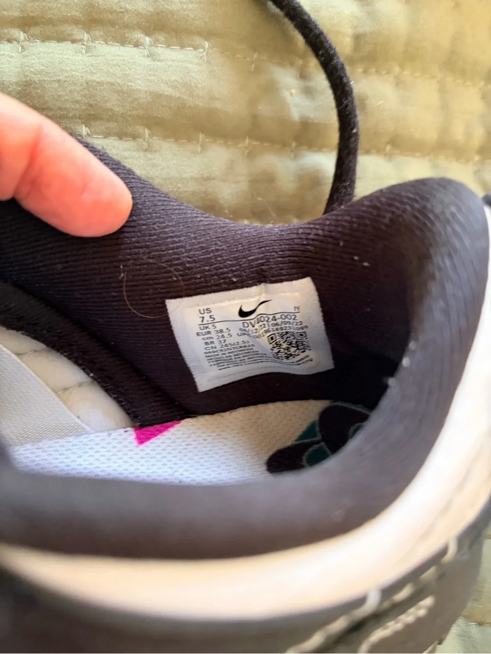 Nike Black/White Low-Top Panda Dunks Sneakers